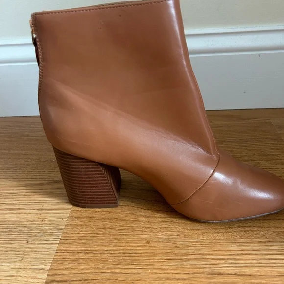 Women's Tan Ankle Boots - Picture 4 of 6